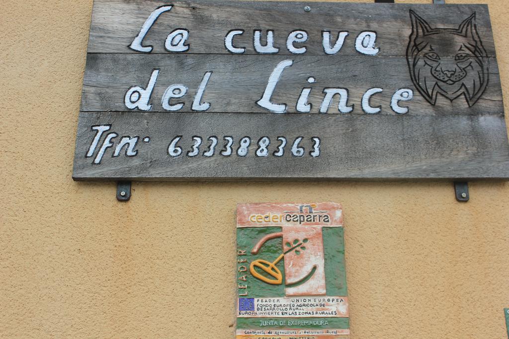 La Cueva Del Lince Guest House Zarza De Granadilla Exterior photo